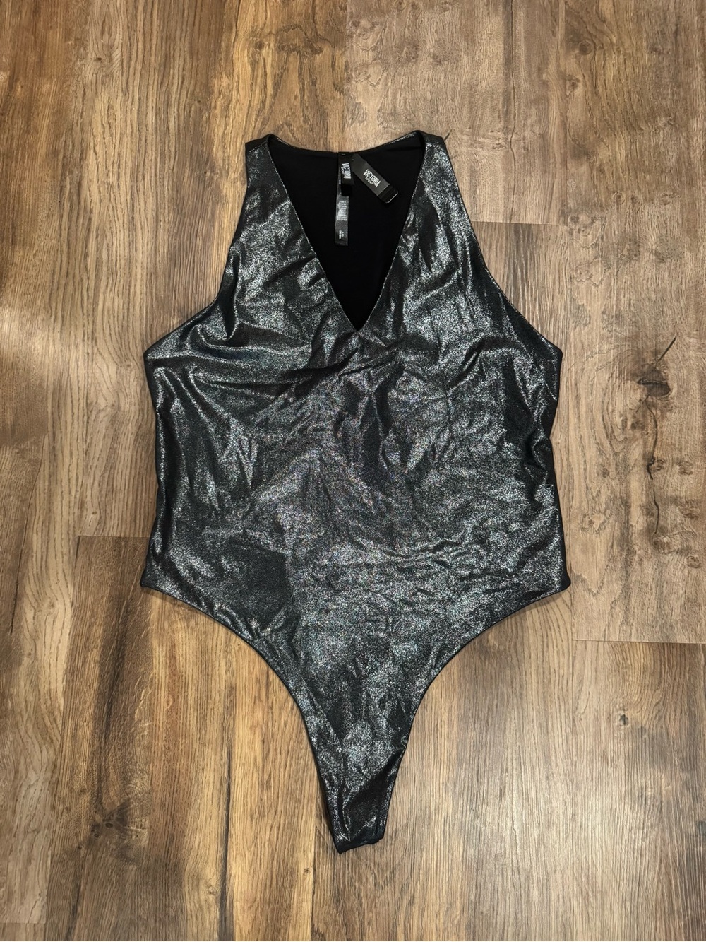 VS Victoria Sport NWT Metallic Thong Bodysuit Size Large